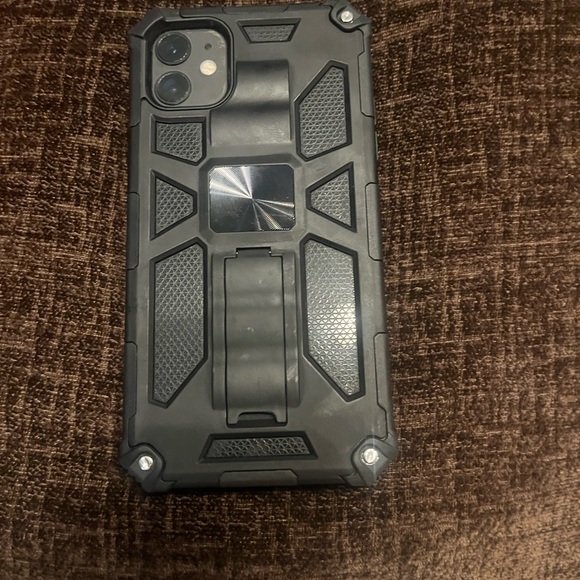 iPhone 11 - Picture 3 of 4